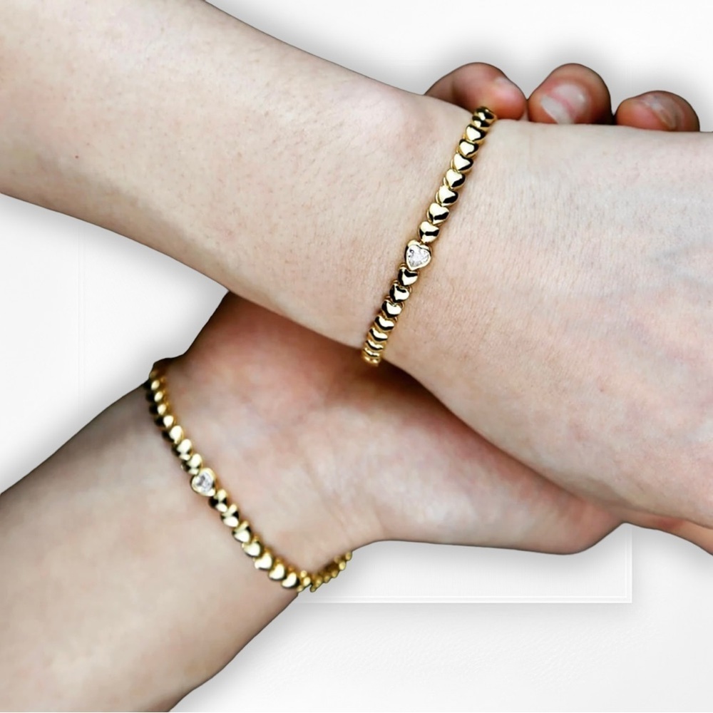 NEW Gold-Plated Heart Shaped Tennis Bracelet w/ Single CZ Heart - 19cm Long - Picture 11 of 16